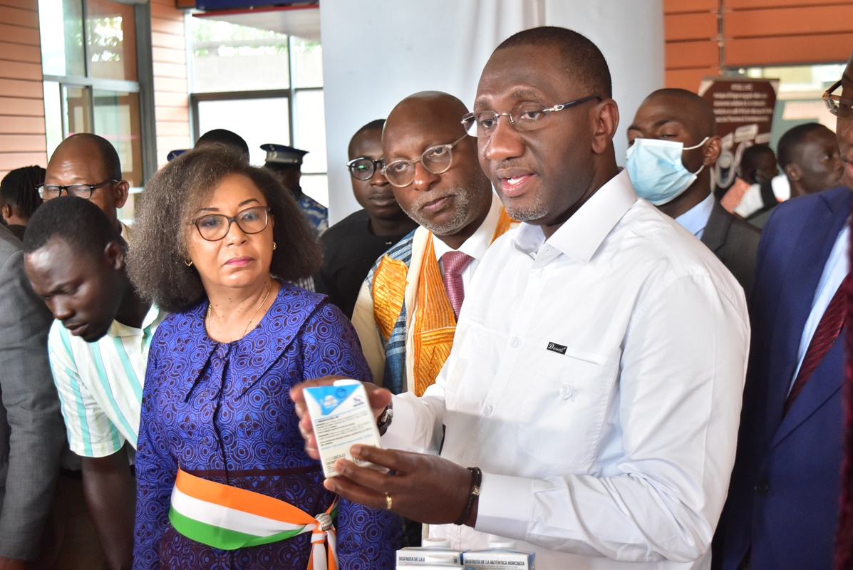 ACTIVITES , Actualités , LANCEMENT DE “MOIS D’OCTOBRE, MOIS DU CONSOMMER LOCAL” EDITION 2022 : DES PARTICIPANTS ET EXPOSANTS SATISFAITS DE L’INITIATIVE ,  ACTUALITES  , ACTUALITES , Aftework des Journalistes , Atelier de Renforcement de Capacités sur le Marketing Digital à l’intention des femmes et des jeunes , Formation et sensibilisation des Directions Régionales du commerce et des antennes de l’OCPV sur la ZLECAf ,  AGENDA  , AGENDA , Agenda des évènements ,  LIENS UTILES  , LIENS UTILES , Mécanisme de surveillance et d’élimination des barrières non tarifaires , Observatoire africain du commerce , Ministère du Commerce, de l’Industrie et de la Promotion des PME , Le Guichet Unique du Commerce Extérieur de la Côte d’Ivoire ,  SIGNATURES ET RATIFICATIONS  , SIGNATURES ET RATIFICATIONS , Les pays ayant signé et/ou ratifié l’accord sur la ZLECAf